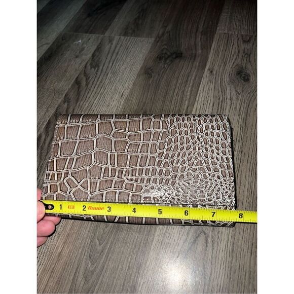 Brown Patterned Woman’s Wallet - Picture 5 of 6